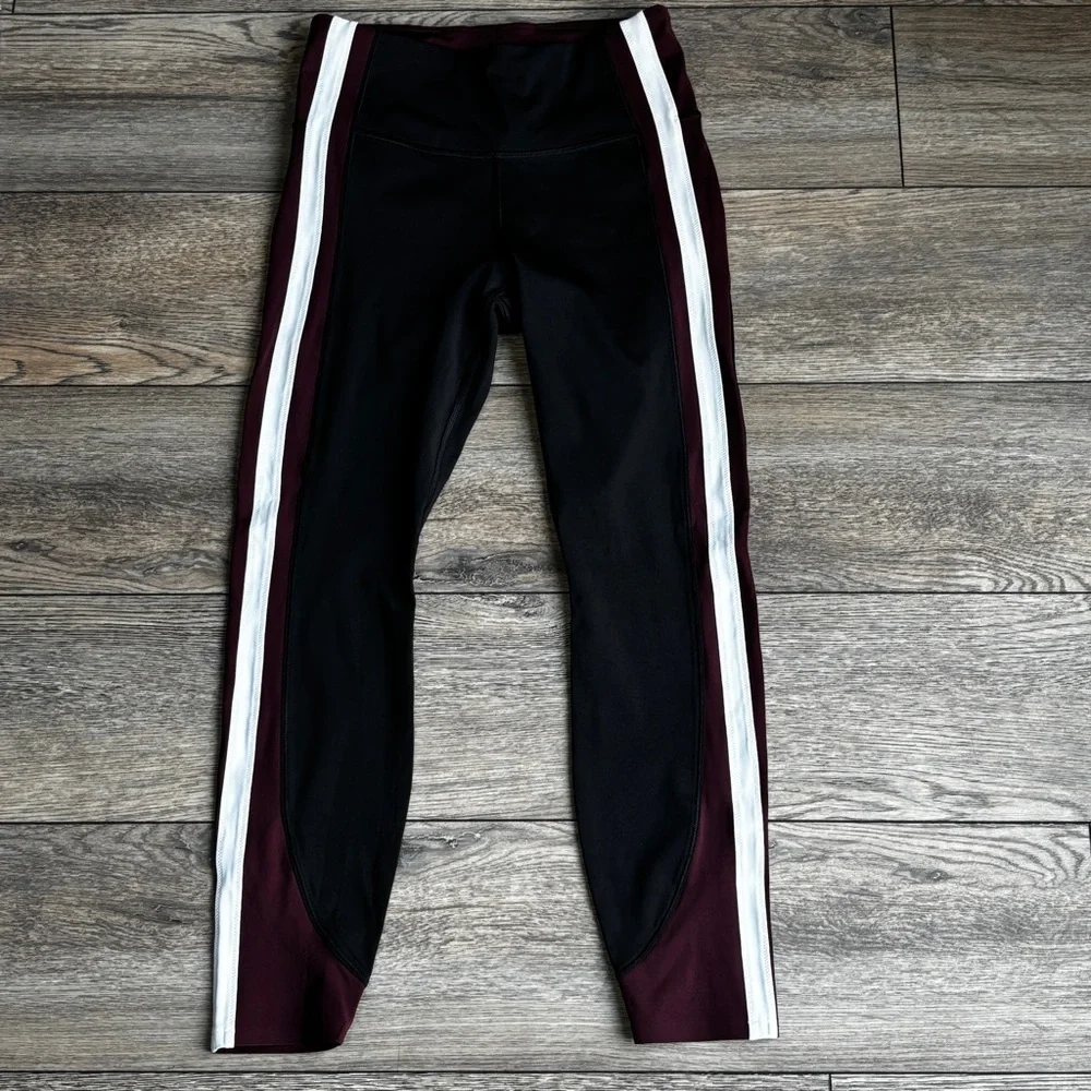 Athleta Crunch Colorblock 7/8 Length Tight Leggings Supersonic Black Burgundy S - Picture 1 of 13